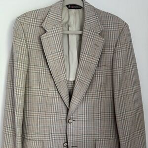Austin Reed Lightweight Silk Sport Coat, Tan Plaid 40, Minor‎ Spots On Sleeve
